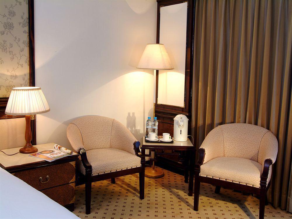 King'S Town Hotel Kaohsiung Esterno foto
