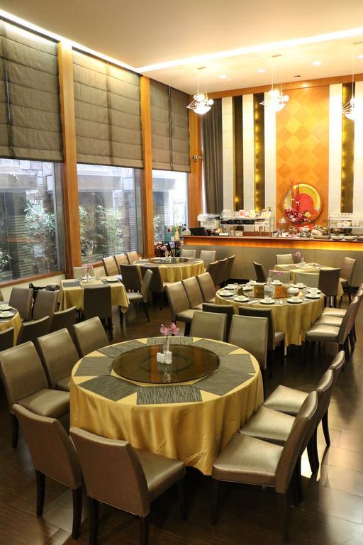 King'S Town Hotel Kaohsiung Esterno foto