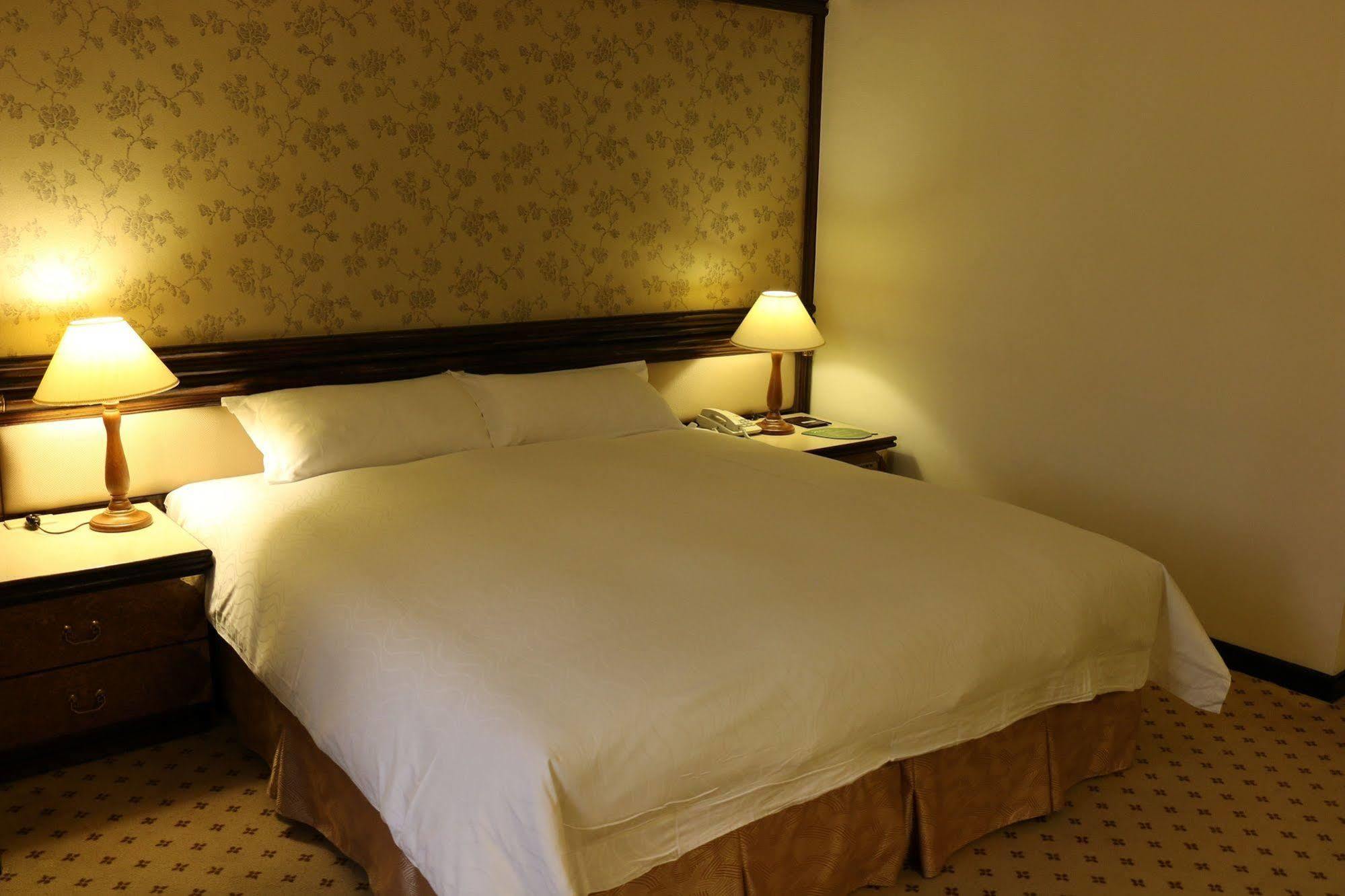 King'S Town Hotel Kaohsiung Esterno foto