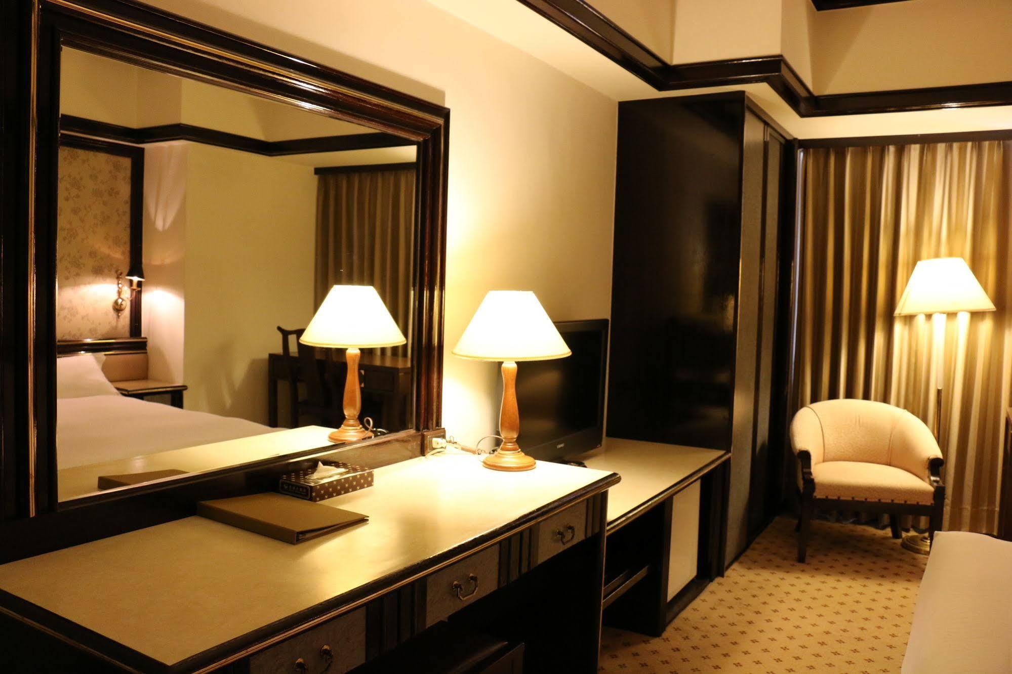 King'S Town Hotel Kaohsiung Esterno foto
