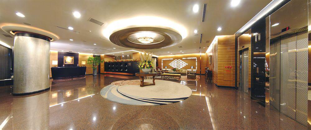 King'S Town Hotel Kaohsiung Esterno foto